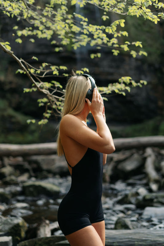 Elegant Explore Backless - Black