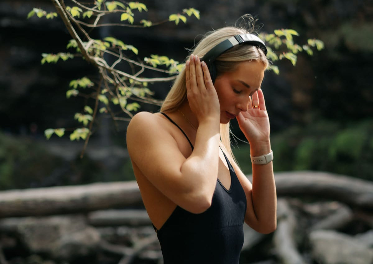 Elegant Explore Backless - Black